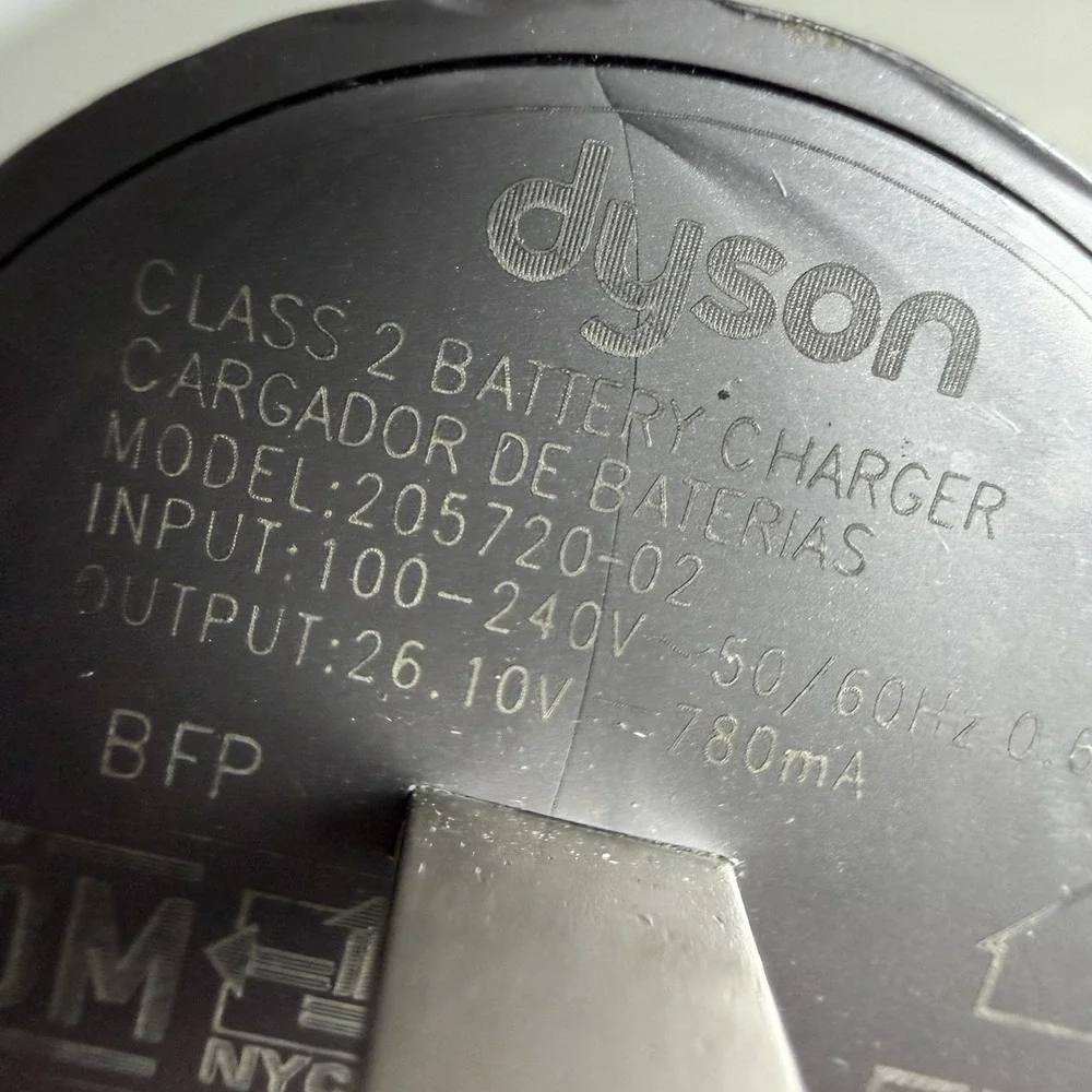 Genuine Dyson Vacuum Charging Power Supply 205720-02 (Fits V6 V7 V8)